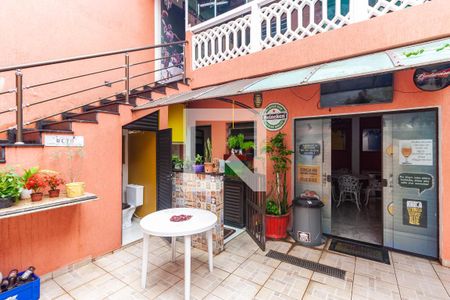 Casa à venda com 248m², 3 quartos e 3 vagasQuintal