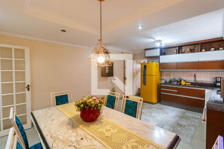Casa à venda com 248m², 3 quartos e 3 vagasCozinha
