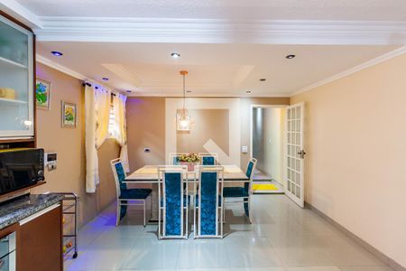 Casa à venda com 248m², 3 quartos e 3 vagasCozinha