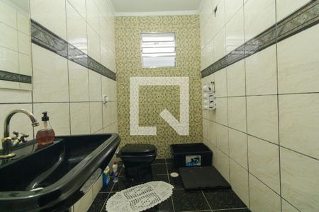 Casa à venda com 300m², 3 quartos e 5 vagas Casa à venda com 300m², 3 quartos e 5 vagasBanheiro