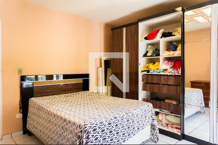 Casa à venda com 260m², 3 quartos e 2 vagasSuíte