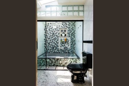 Casa à venda com 260m², 3 quartos e 2 vagasBanheiro da Suíte