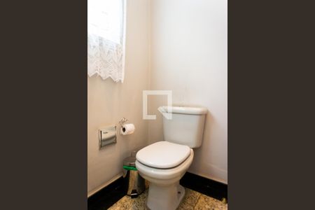 Casa à venda com 260m², 3 quartos e 2 vagasLavabo