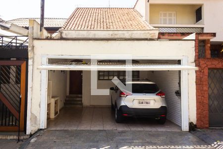 Casa à venda com 260m², 3 quartos e 2 vagasFachada