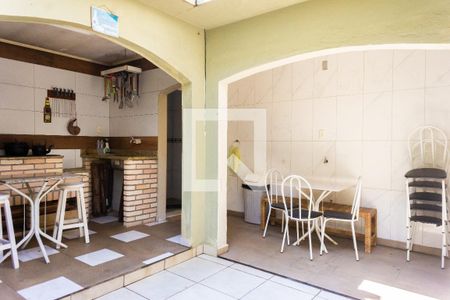 Casa à venda com 260m², 3 quartos e 2 vagasÁrea Externa