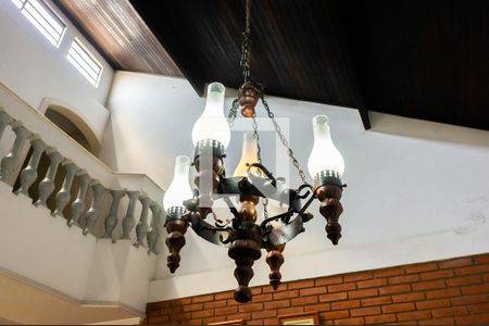 Detalhe Lustre de casa à venda com 3 quartos, 260m² em Tatuapé, São Paulo
