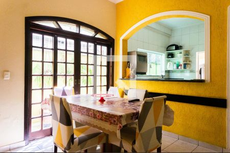 Casa à venda com 260m², 3 quartos e 2 vagasSala de Jantar