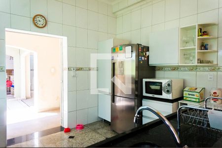 Casa à venda com 260m², 3 quartos e 2 vagasCozinha