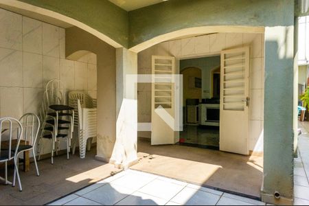 Casa à venda com 260m², 3 quartos e 2 vagasÁrea Externa