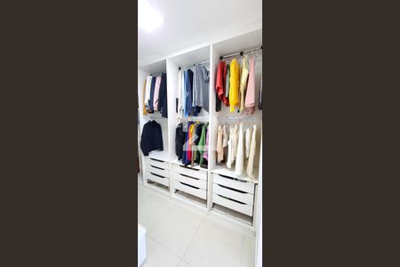 Apartamento para alugar com 100m², 2 quartos e 1 vagaCloset da suíte