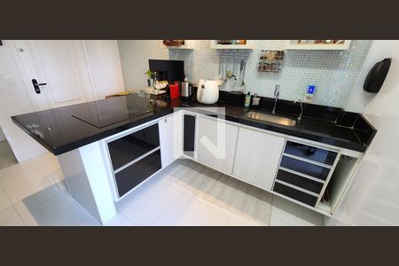 Apartamento para alugar com 100m², 2 quartos e 1 vagaCozinha - Armários