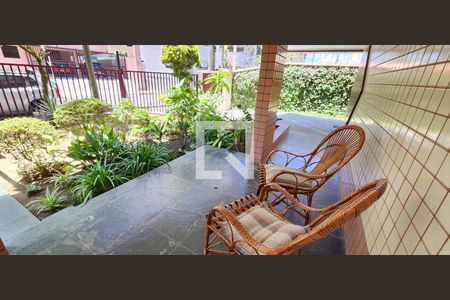 Apartamento para alugar com 100m², 2 quartos e 1 vagaEntrada