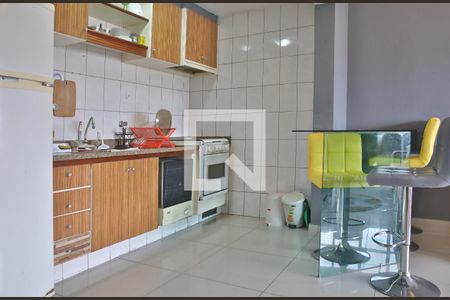 Cozinha Americana de apartamento para alugar com 2 quartos, 65m² em Gonzaga, Santos