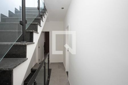 Casa à venda com 107m², 2 quartos e 1 vaga Casa à venda com 107m², 2 quartos e 1 vagaHall