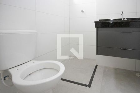 Casa à venda com 107m², 2 quartos e 1 vaga Casa à venda com 107m², 2 quartos e 1 vagaBanheiro