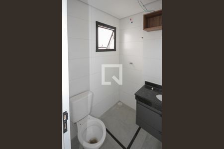 Casa à venda com 107m², 2 quartos e 1 vaga Casa à venda com 107m², 2 quartos e 1 vagaBanheiro