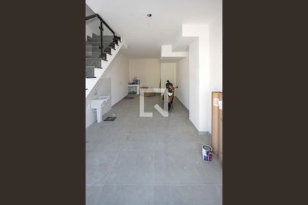 Casa à venda com 107m², 2 quartos e 1 vaga Casa à venda com 107m², 2 quartos e 1 vagaGaragem
