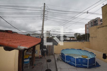 Vista da Sala de casa para alugar com 2 quartos, 100m² em Olaria, Rio de Janeiro