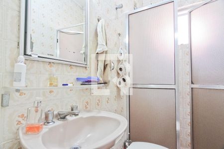 Casa à venda com 136m², 3 quartos e 2 vagasBanheiro da Suíte