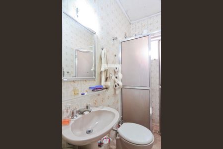 Casa à venda com 136m², 3 quartos e 2 vagasBanheiro da Suíte