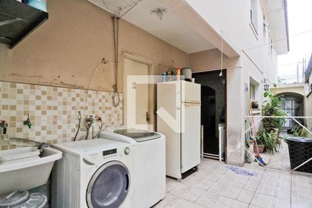 Casa à venda com 136m², 3 quartos e 2 vagasÁrea de Serviço