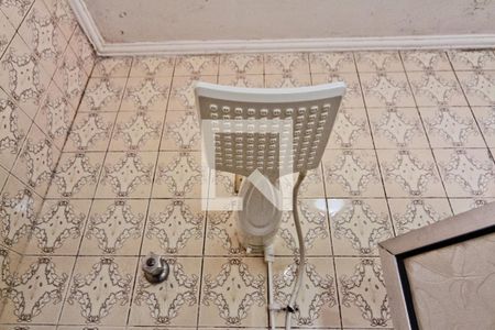 Casa à venda com 136m², 3 quartos e 2 vagasBanheiro