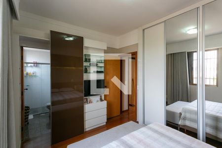 Apartamento para alugar com 245m², 3 quartos e 3 vagas Apartamento para alugar com 245m², 3 quartos e 3 vagasQuarto 3 - Suíte