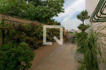 Apartamento para alugar com 245m², 3 quartos e 3 vagas Apartamento para alugar com 245m², 3 quartos e 3 vagasvaranda