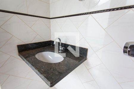 Casa para alugar com 280m², 4 quartos e 3 vagas Casa para alugar com 280m², 4 quartos e 3 vagasBanheiro da Piscina