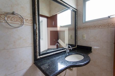 Casa para alugar com 280m², 4 quartos e 3 vagas Casa para alugar com 280m², 4 quartos e 3 vagasBanheiro da Suite 1
