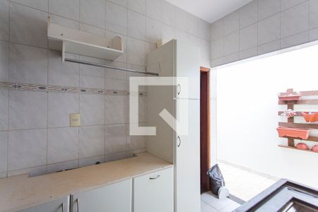 Área de Serviço de casa para alugar com 4 quartos, 280m² em Morada da Colina, Uberlândia