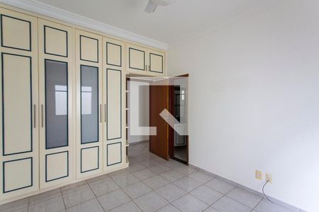 Casa para alugar com 280m², 4 quartos e 3 vagas Casa para alugar com 280m², 4 quartos e 3 vagasSuite 2
