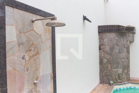 Casa para alugar com 280m², 4 quartos e 3 vagas Casa para alugar com 280m², 4 quartos e 3 vagasPiscina