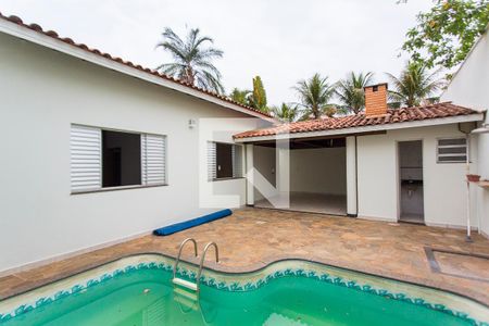 Casa para alugar com 280m², 4 quartos e 3 vagas Casa para alugar com 280m², 4 quartos e 3 vagasPiscina