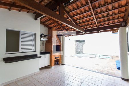 Casa para alugar com 280m², 4 quartos e 3 vagas Casa para alugar com 280m², 4 quartos e 3 vagasQuintal