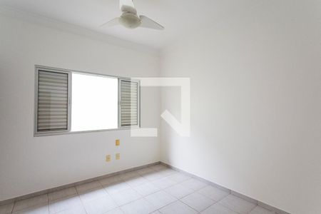 Casa para alugar com 280m², 4 quartos e 3 vagas Casa para alugar com 280m², 4 quartos e 3 vagasSuite 1