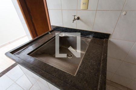 Casa para alugar com 280m², 4 quartos e 3 vagas Casa para alugar com 280m², 4 quartos e 3 vagasÁrea de Serviço