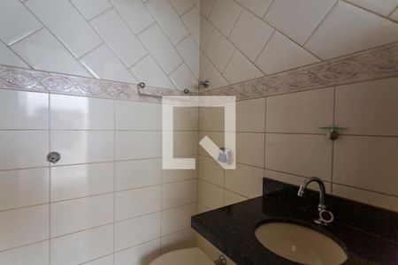 Casa para alugar com 280m², 4 quartos e 3 vagas Casa para alugar com 280m², 4 quartos e 3 vagasBanheiro de Serviço