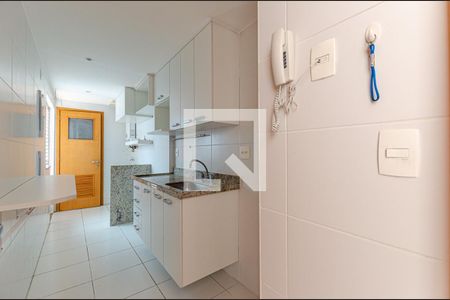 Apartamento para alugar com 139m², 2 quartos e 2 vagas Apartamento para alugar com 139m², 2 quartos e 2 vagasCozinha