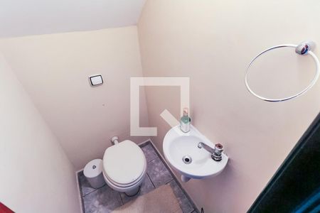 Casa para alugar com 120m², 2 quartos e 2 vagasLavabo