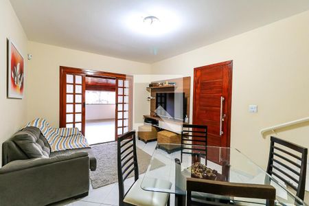 Sala de casa à venda com 2 quartos, 110m² em Jardim Santa Terezinha, Taboão da Serra