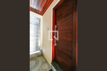Hall de Entrada de casa à venda com 2 quartos, 110m² em Jardim Santa Terezinha, Taboão da Serra