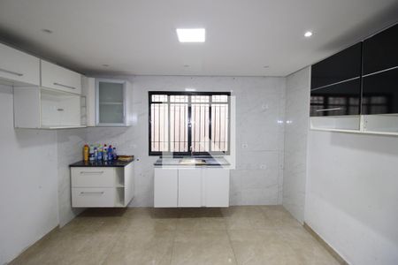 Sala/Cozinha de casa para alugar com 2 quartos, 45m² em Vila Verde, São Paulo