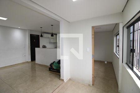 Sala/Cozinha de casa para alugar com 2 quartos, 45m² em Vila Verde, São Paulo