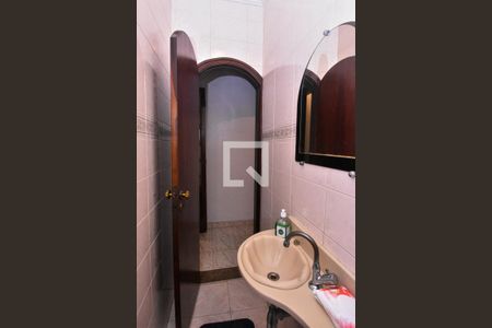 Lavabo de casa à venda com 3 quartos, 170m² em Jardim Vila Formosa, São Paulo