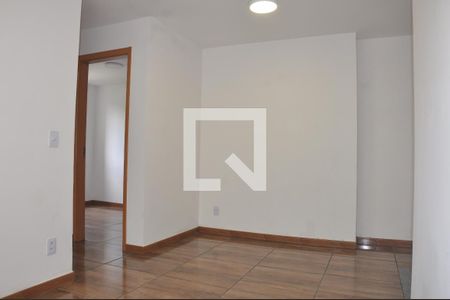 Apartamento para alugar com 45m², 2 quartos e 1 vagaSala