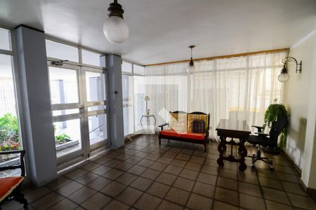 Apartamento à venda com 50m², 1 quarto e 1 vaga Apartamento à venda com 50m², 1 quarto e 1 vagaHall