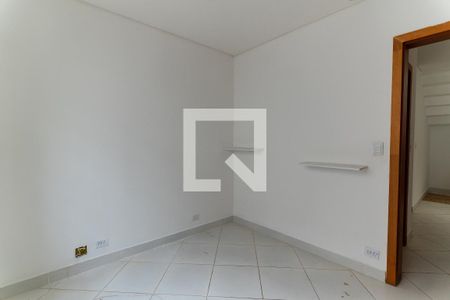 Quarto 1 de casa para alugar com 6 quartos, 350m² em Vila Bertioga, São Paulo