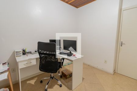 Casa à venda com 98m², 3 quartos e 2 vagasQuarto 3