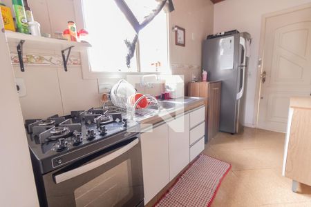 Casa à venda com 98m², 3 quartos e 2 vagasCozinha
